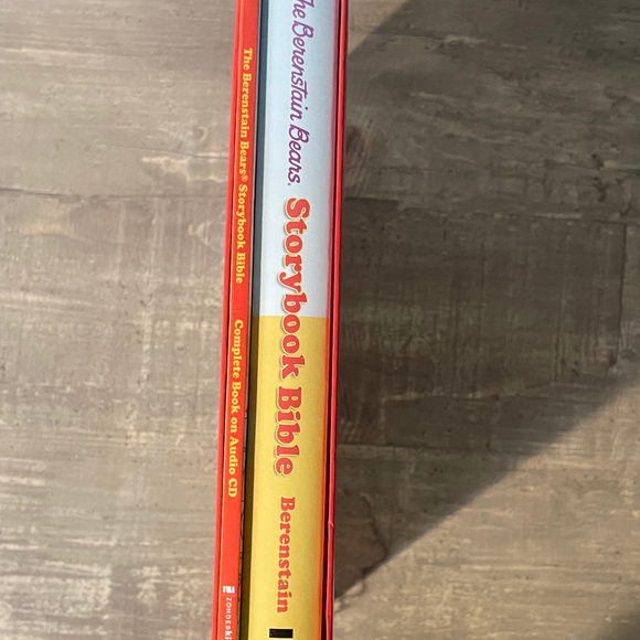 The Berenstain Bears Storybook Bible w/Audio CD - Picture 7 of 8